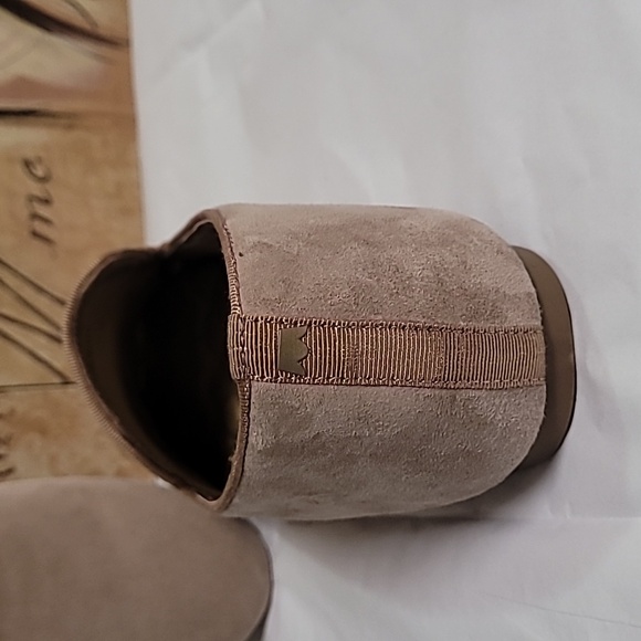 Birdies Tan Suede Loafers Slip-On Elegance - Picture 4 of 12